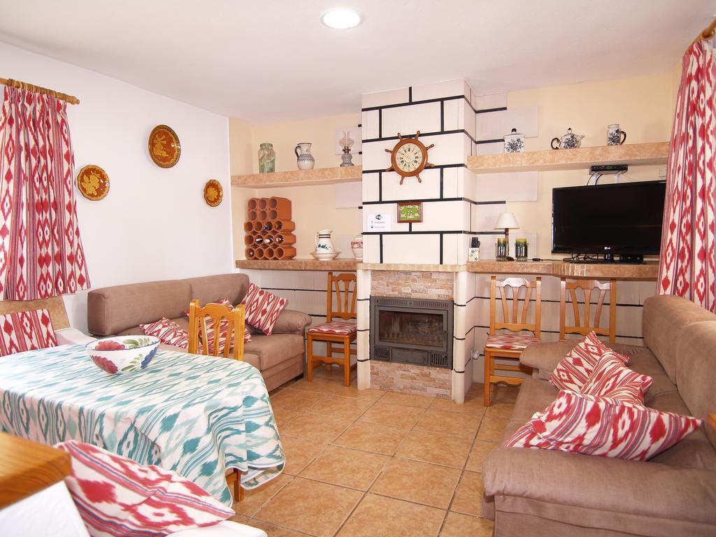 Villa Lopez Santanyi Exterior photo